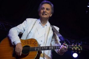 Una noche de clásicos: “Palito” Ortega se presenta este sábado en el Centro de Arte