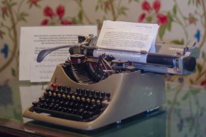 “Vidas paralelas – El mundo de Victoria Ocampo” vuelve con funciones especiales por el Día de la Mujer