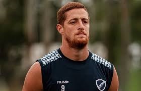 «Olimpo no es invencible y Alvarado está a la altura por el primer lugar » (Germán Sosa)