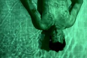 Poesía y teatro: Juan Solá vuelve a escena con “Invisible”