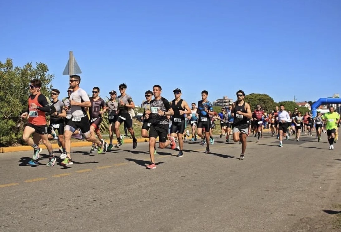 Atletismo y ciclismo frente al mar: llega el Duatlón a Punta Mogotes