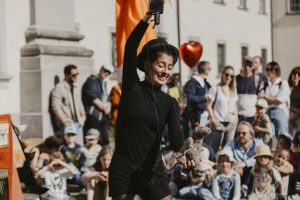 “El show de Simón” vuelve este sábado a El Galpón de las Artes