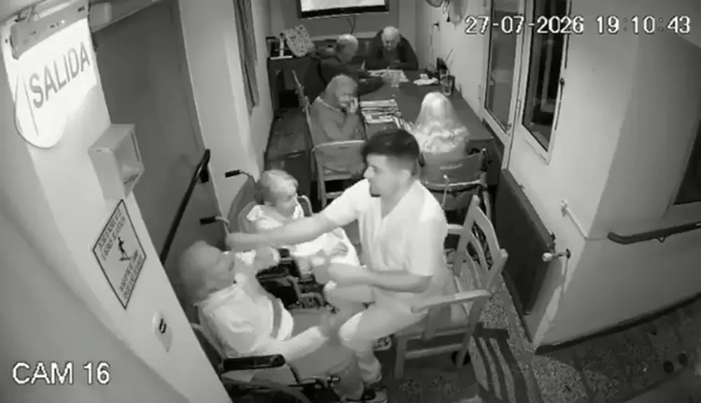 Echan e imputan por lesiones graves al cuidador de un geriátrico del Barrio San Juan que agredió a dos ancianas