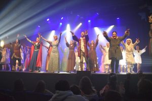 Teatro en vacaciones de invierno: “Libre soy” y “Cenicienta” con Karina Levine