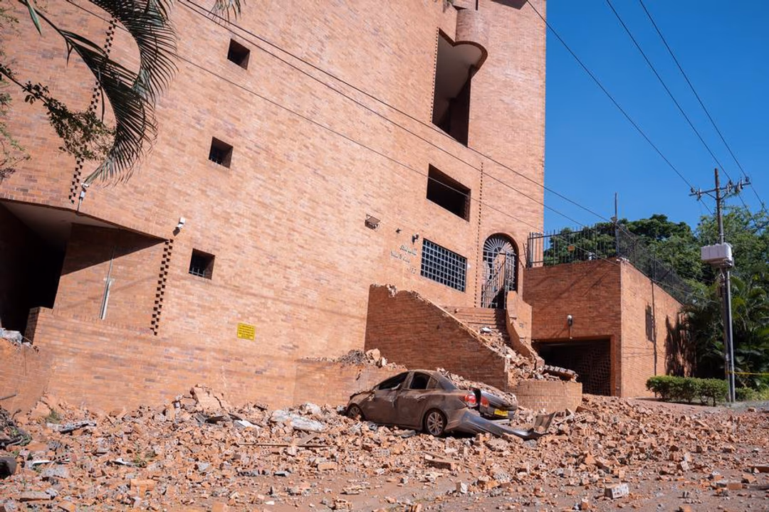 Conmociona la magnitud del terremoto en Colombia: Alto número de desaparecidos