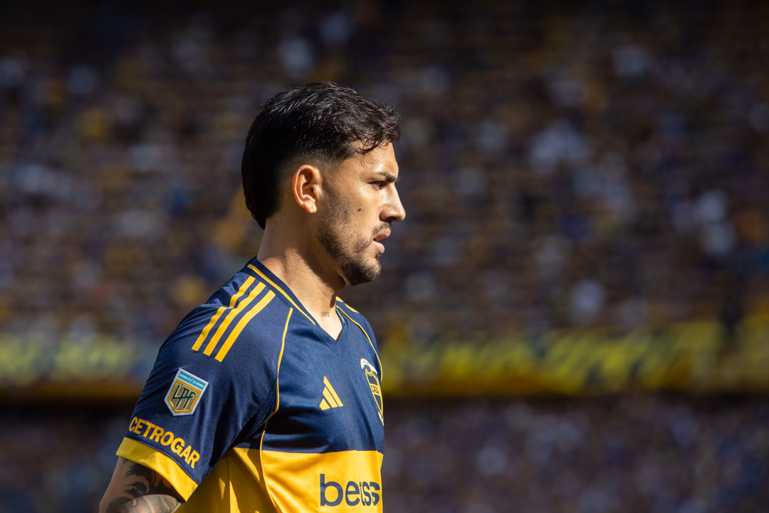 La posible formación de Boca para visitar a Recoleta: Con Paredes descartado