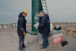 Se inicia un plan de renovación de balizas para fortalecer la seguridad náutica en el puerto de Mar del Plata