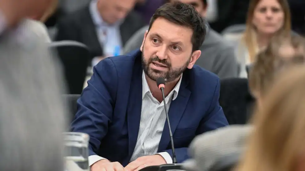 Exclusivo: Juliano instó a dejar de seguir a Ramos Padilla y militar en defensa del voto radical