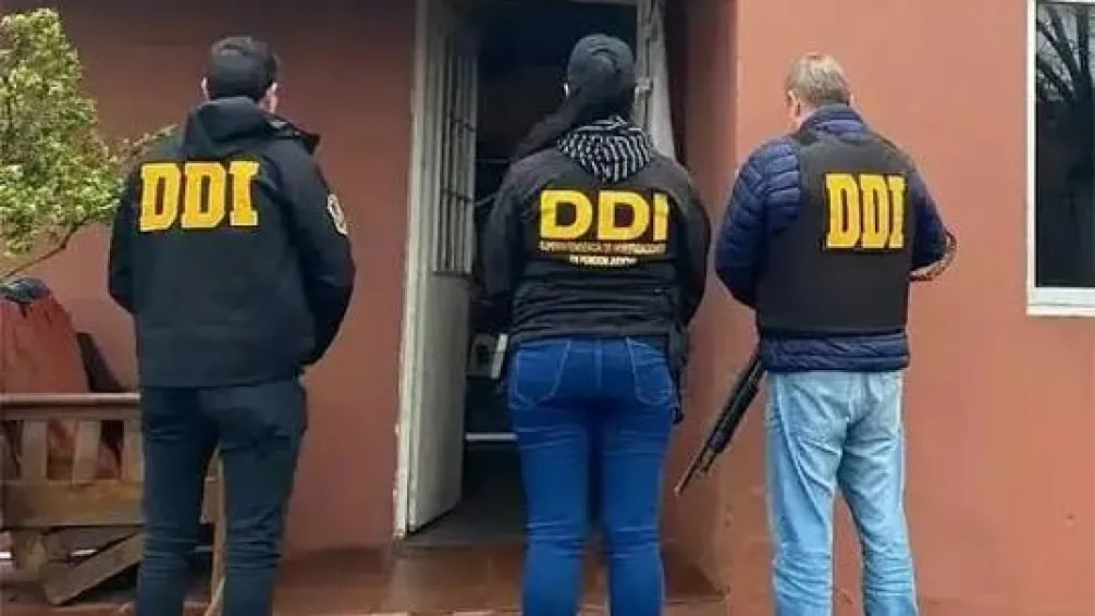 Por estafas virtuales en Tandil, allanaron una vivienda en Necochea y encontraron droga