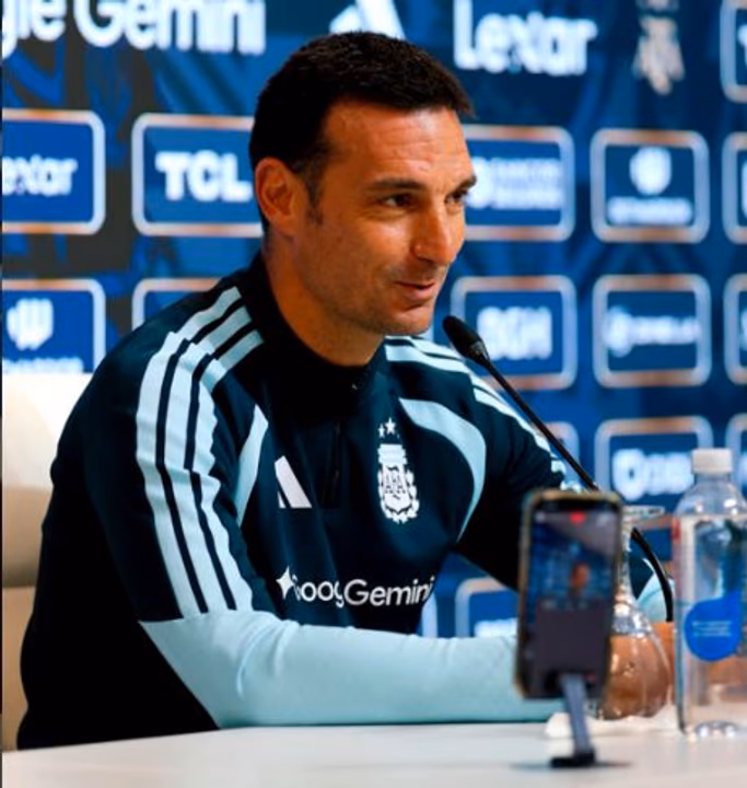 Lionel Scaloni, sobre un llamado de River: “Son rumores”