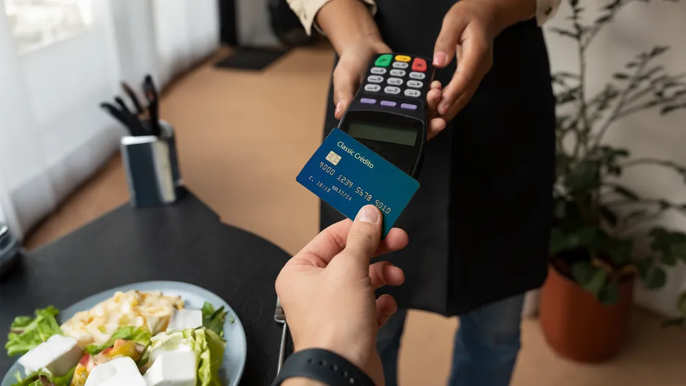 Tarjetas de crédito: solo un tercio pagó el total de su último resumen