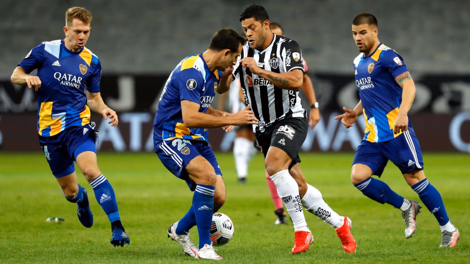 Cómo fue el escándalo que marcó la última serie entre Boca y Atlético Mineiro
