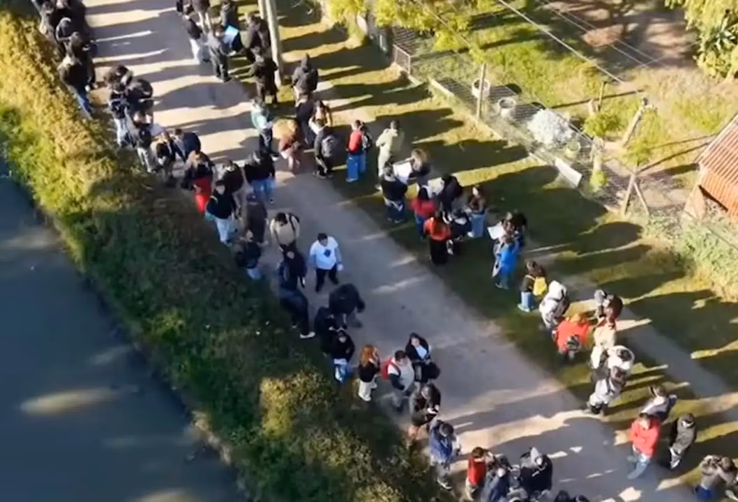 Más de 10 cuadras de fila por 40 puestos laborales en Ezeiza