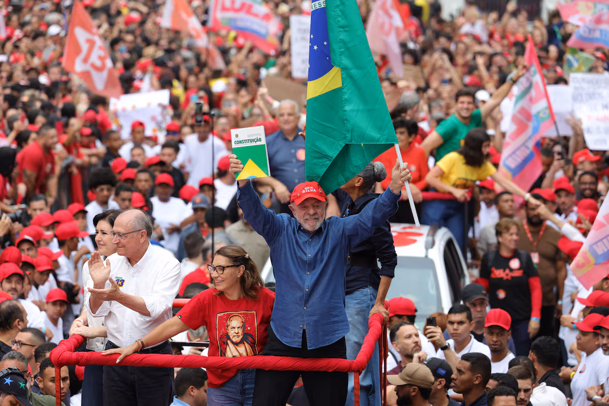Lula «O mais grande do mundo «: Califican como histórica su remontada