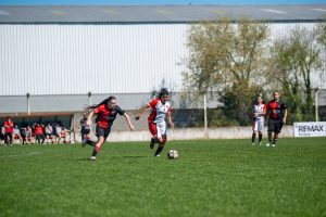 Suspensión de un partido en Mar del Plata por cánticos xenófobos