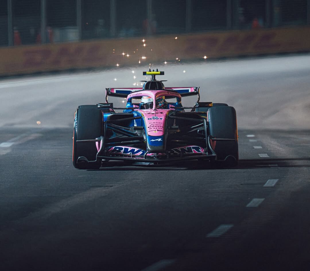 Colapinto y otro abandono en Singapur: falla mecánica y afuera en la vuelta 31