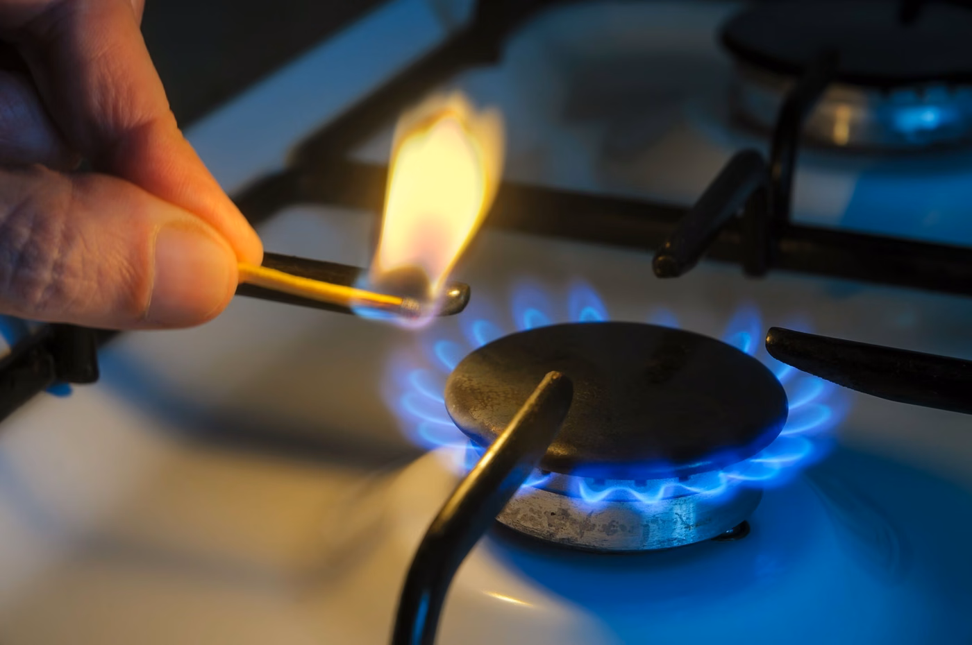 Habrá compensaciones ante los cortes de energía eléctrica y gas natural